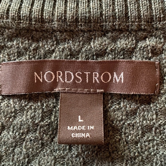 Men’s Nordstrom sweater vest olive green 100% extra fine merino wool size large - Picture 4 of 10